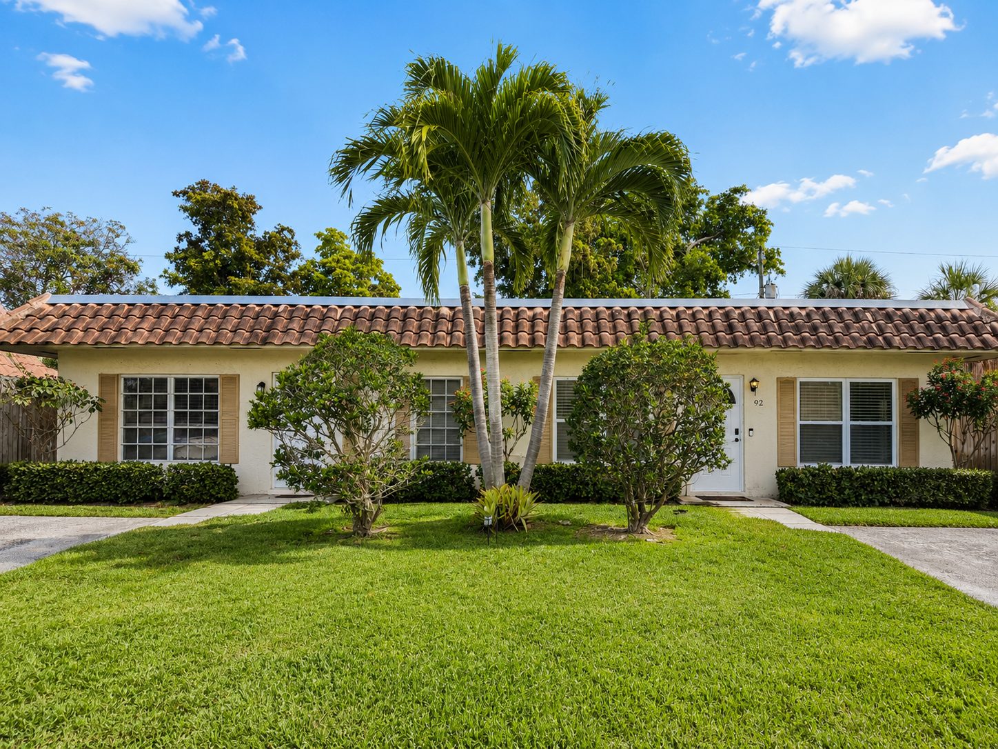 Exterior of a men's sober living home in Boca Raton, Florida